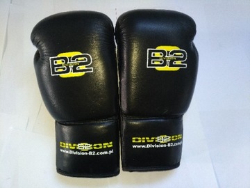 DIVISION SKÓRZANE RĘKAWICE BOKSERSKIE WIĄZANE 8 oz