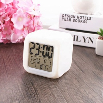 БУДИЛЬНИК ЧАСЫ ТЕРМОМЕТР ОСВЕЩЕНИЕ ХАМЕЛЕОН LED