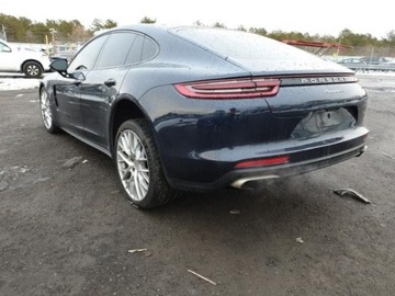 Porsche Panamera II Liftback 3.0 330KM 2019 Porsche Panamera PORSCHE PANAMERA BASE, 2019r., 3.0L 3.0 Benzyna 330KM, zdjęcie 2