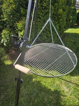 Садовый гриль-тренога, высота 210 см над огнем, решетка из нержавеющей стали, высота 60 см.