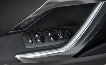 Peugeot 2008 I SUV 1.2 PureTech 110KM 2015 Peugeot 2008 1.2 i 110KM Allure SKora LEdy Navi ALu Pdc Full Serwis Gwaran, zdjęcie 15