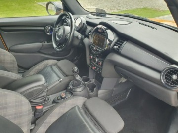 Mini Mini F56 Hatchback 5d 1.5 D 116KM 2015 Mini cooper D 1.5d 116KM Bixenon Skóra Alu Felgi, zdjęcie 22