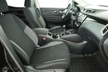 Nissan Qashqai II Crossover 1.6 DIG-T 163KM 2017 Nissan Qashqai 1.6 DIG-T, Salon Polska, zdjęcie 6