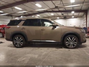 Nissan Pathfinder III 2023 Nissan Pathfinder Platinum 2023 3.5 Benzyna 284KM, zdjęcie 7