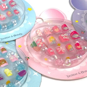 Детские ногти, самоклеящиеся кончики ногтей, цветы.