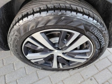 Peugeot 3008 II Crossover 1.2 PureTech 130KM 2019 Peugeot 3008 Full LED Navi Kamera Klimatronik Sensor 1.2 Benzyna 130KM, zdjęcie 8