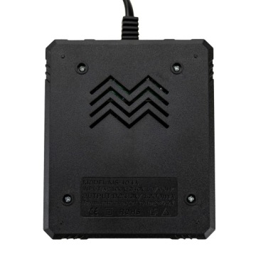 ЗАРЯДНОЕ УСТРОЙСТВО ДЛЯ 4 LI-ION 18650 АККУМУЛЯТОРОВ 3,7 В AC 100-240 В CV 1200 МА QUAD