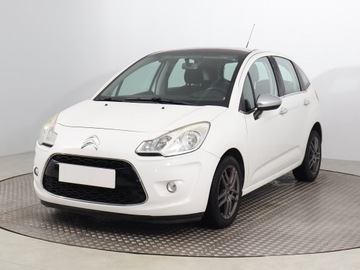 Citroen C3 II Hatchback 1.2 VTI 82KM 2012 Citroen C3 1.2 VTi, Klima,ALU, El. szyby, zdjęcie 1