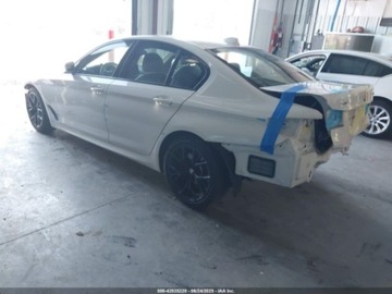 BMW Seria 5 G30-G31 2022 BMW Seria 5 530i xDrive 2022 2.0l 2.0 Benzyna 248KM, zdjęcie 3