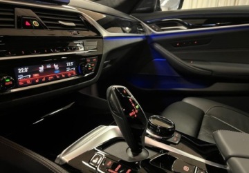 BMW Seria 5 G30-G31 M5 Limuzyna Facelifting 4.4 M550i 530KM 2022 BMW Seria 5 Pelna oferta na R-CARS.pl 4.4 Benzyna 530KM, zdjęcie 23