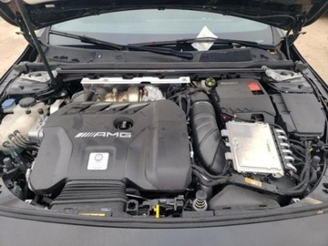 Mercedes CLA C118/X118 2020 Mercedes-Benz CLA 2020, 2.0L, 4x4, 45 AMG, porysowany lakier 2.0 Benzyna, zdjęcie 10