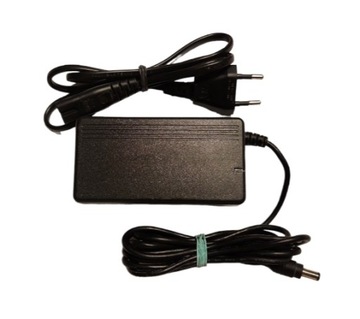 Zasilacz DC 12V 5A 60W 2,5x5,5 desktop wtyk 5.5/2.5 LED RTV + przewód typ 8