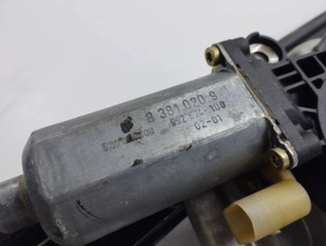 BMW X5 E53 2001 PRAVÁ STRANA ZVEDÁK OKNO DVEŘE PŘEDNÍCH