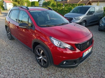 Peugeot 2008 I SUV Facelifting 1.2 PureTech 110KM 2017 Peugeot 2008 Peugeot 2008 1.2 Benzyna 110 KM Bogate Wyposazenie Kamera Nav, zdjęcie 3