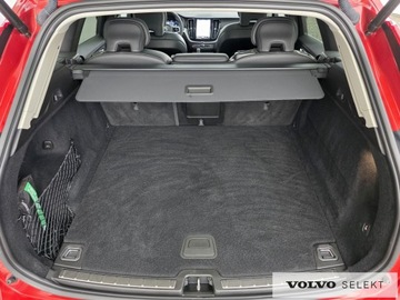 Volvo XC60 II 2023 Volvo XC 60 FV23 Plus Dark B4 B 197KM 360 ACC Harm, zdjęcie 16