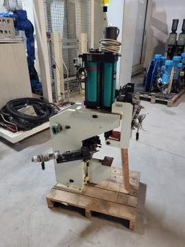 Prasa KRAFT PAKET TYP KWE04.30.100.05