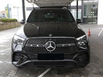 Mercedes GLE V167 SUV Facelifting 2.0 300d 269KM 2025 MERCEDES-BENZ GLE 300 d 4-Matic AMG Line 2.0 (269KM) 2025, zdjęcie 1