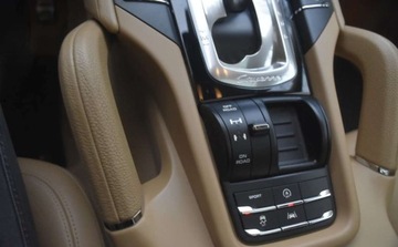 Porsche Cayenne II SUV Facelifting 4.2 D 385KM 2014 Porsche Cayenne Porsche Cayenne S Diesel Platinum Edition 4.1 Diesel 385KM, zdjęcie 12