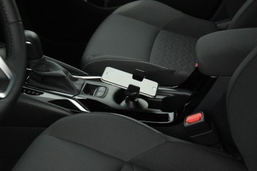 Автоматический держатель телефона для Toyota Corolla.