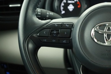 Toyota Yaris IV Hatchback 1.5 Dynamic Force 125KM 2023 Toyota Yaris 1.5 VVT-i, Salon Polska, Serwis ASO, zdjęcie 13