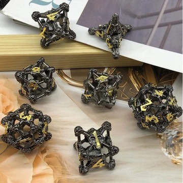 CZARNE KATAKUMBY ZESTAW 7 METALOWYCH KOŚCI RPG