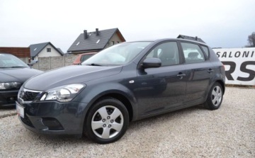 Kia Ceed I Hatchback 5d Facelifting 1.4 DOHC CVVT 90KM 2010 Kia Ceed bezwypadkowe - Niski przebieg - klimatyzacja - OPLACONY 1.4 90KM, zdjęcie 12
