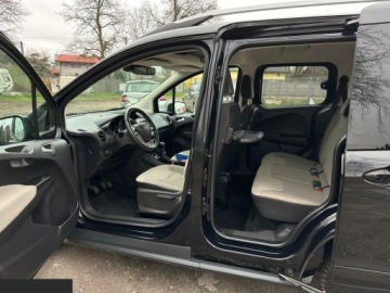 Ford Tourneo Courier I Mikrovan 1.0 EcoBoost 100KM 2014 Ford Tourneo Courier 1.0 EcoBoost Titanium 100KM 2014r, zdjęcie 24