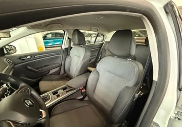 Renault Megane IV GrandCoupe Facelifting 1.3 TCe 140KM 2025 Renault Megane GrandCoupe kolor Bialy 2025 OD REKI 1.3 Benzyna, zdjęcie 26