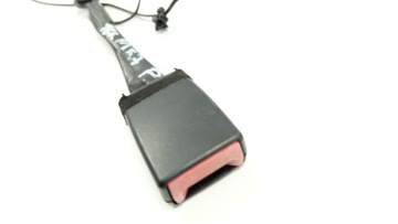 FORD FIESTA MK7 ПРЯЖКА РЕМНЯ СПЕРЕДИ СПРАВА