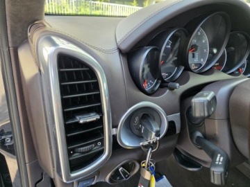 Porsche Cayenne II SUV 4.8 V8 420KM 2014 PORSCHE CAYENNE GTS, V8 4.8l benzyna 420KM Bezwypadkowy Dok. pochodzenia, zdjęcie 5