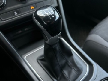 Volkswagen Touran III 1.5 TSI EVO 150KM 2021 Volkswagen Touran 1.5 TSI EVO Comfortline Plus. VAT Marza 1.5 Benzyna, zdjęcie 33