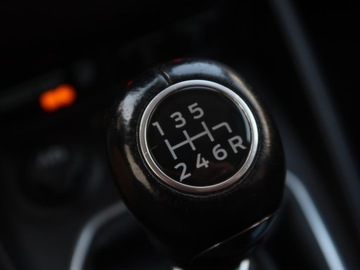 Ford Tourneo Courier I Mikrovan Facelifting 1.5 Duratorq TDCi 100KM 2020 Ford Tourneo Courier 1.5 TDCI, Salon Polska, zdjęcie 15