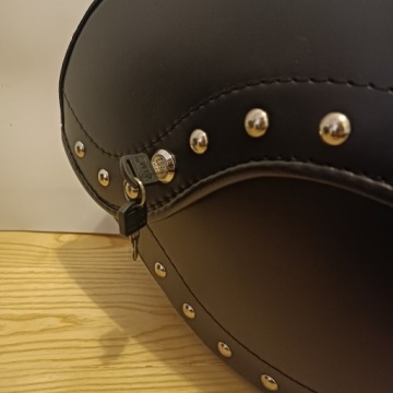 БАГАЖНИК YAMAHA XVS XV ROAD WILD MIDNIGHT DRAG STAR КОЖАНЫЕ КАЧЕСТВЕННЫЕ ЗАМКИ