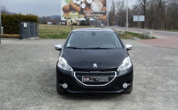Peugeot 208 I Hatchback 3d 1.6 e-HDI 92KM 2013 Peugeot 208 1.6e-HDI 92KM Oryginalny lakier i szyby Panoramiczny dach Klim, zdjęcie 1