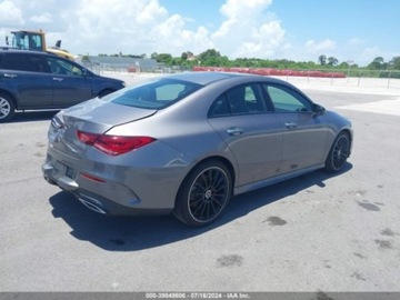 Mercedes CLA C118/X118 2021 Mercedes-Benz CLA CLA 250 4MATIC Coupe, 2021r., 4x4, 2.0L 2.0 Benzyna 221KM, zdjęcie 3