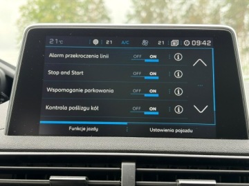 Peugeot 5008 II Crossover 1.2 PureTech 130KM 2017 Peugeot 5008 7 foteli Półskóry Panorama Allure, zdjęcie 22