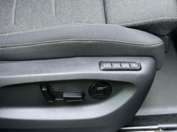 Skoda Kodiaq I SUV Facelifting 1.5 TSI 150KM 2024 Skoda Kodiaq Salon PL FV23 rej 2025 Gwarancja ASO DSG Pakiet zimowy, zdjęcie 18