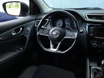 Nissan Qashqai II Crossover Facelifting 1.3DIG-T 140KM 2019 Nissan Qashqai 1.3 DIG-T, Salon Polska, zdjęcie 6