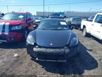 Porsche Cayman 718 Coupe GTS 2.5 365KM 2018 Porsche Cayman 2018 PORSCHE 718 CAYMAN GTS 2.5 Benzyna 365KM, zdjęcie 8