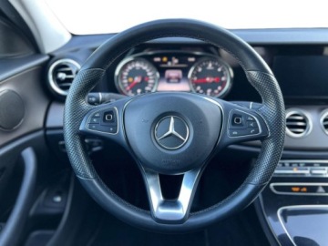 Mercedes Klasa E W213 Limuzyna 2.0 220d 194KM 2016 Mercedes-Benz Klasa E W213 Salon PL Automat Kamera Czujniki Pakiet Bu, zdjęcie 23