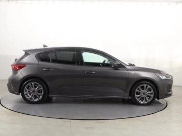 Ford Focus IV Hatchback Facelifting 1.0 EcoBoost MHEV 155KM 2022 Ford Focus 1.0 MHEV, Salon Polska, 1. Właściciel, zdjęcie 5