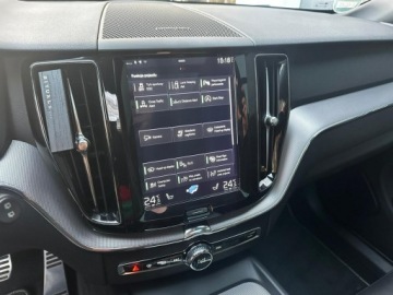 Volvo XC60 II Crossover D5 235KM 2020 Volvo XC 60 2.0D5 235KM R-Design Najbogatsza wersj, zdjęcie 16