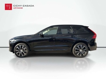Volvo XC60 II 2022 Volvo XC 60 Plus Dark B5 AWD (250 14 KM) AUT ACC Blis CTA Harman Kamera F, zdjęcie 1
