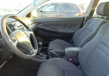 Toyota Corolla IX (E12) Sedan 1.6 i 16V 110KM 2004 Toyota Corolla Toyota Corolla 1.6 Benzyna 110KM, zdjęcie 7