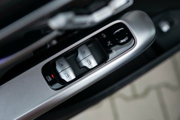 Mercedes GLC C254/X254 SUV AMG 2.0 43 AMG 421KM 2024 Mercedes-Benz GLC 43 AMG 4MATIC Salon Polska Mercedes-Benz Autotrade, zdjęcie 21