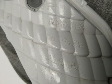 15R- TOYOTA CAMRY SMĚROVKA PRAVÝ NÁRAZNÍKU PŘEDNÍ OM NAL945233 SMĚR