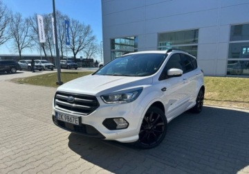 Ford Kuga II SUV Facelifting 2.0 TDCi 180KM 2017 Ford Kuga 2.0 TDCI 180 KM 4x4 automat ST-Line pakiety 2.0 Diesel 180KM, zdjęcie 1