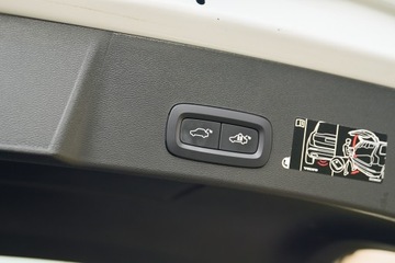 Volvo XC40 2021 R-DESIGN ___ SUPER PREZENCJA__ PANORAMA __HARMAN KARDON__KEYLES GO, zdjęcie 16