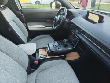Mazda MX-30 SUV Elektryczny 35.5kWh 145KM 2021 Mazda MX-30 Gwarancja przebiegu!!!, zdjęcie 32