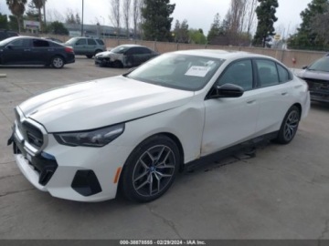 BMW 2024 BMW i5 m60, 2024r., 4x4, zdjęcie 1